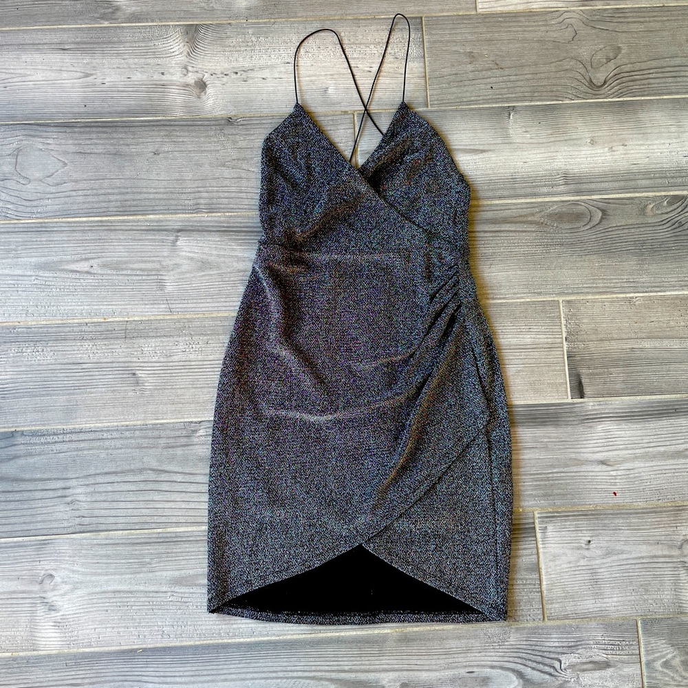 Spaghetti strap shimmer dress 🖤